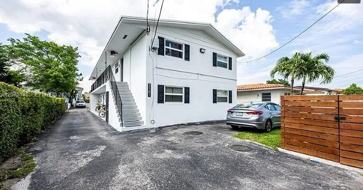 3181 SW 18th St # 2, Miami, FL 33145 photo 2