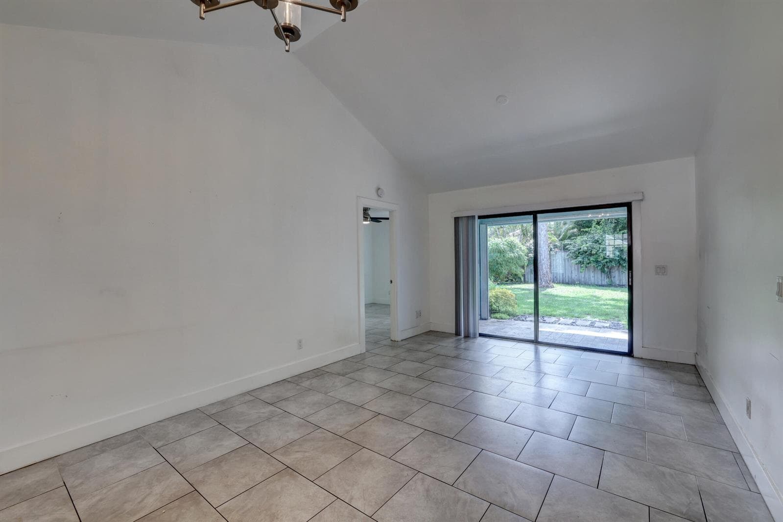 5770 SE WILSIE Drive, Stuart, FL 34997 photo 3