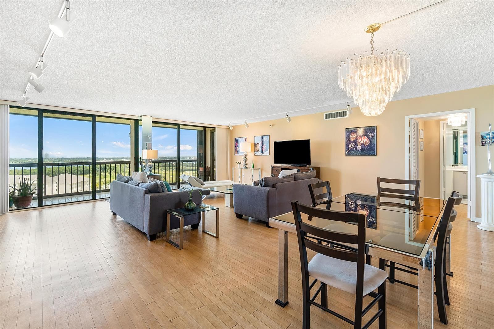 2450 PRESIDENTIAL Way # 1606, West Palm Beach, FL 33401 photo 5