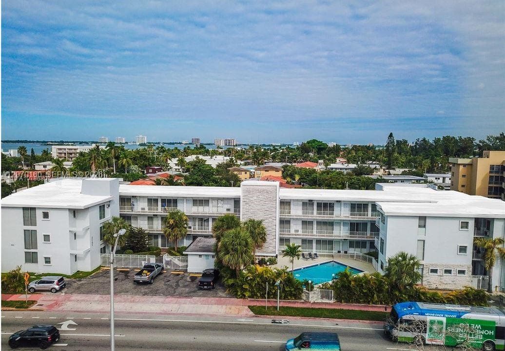 2101 Normandy Dr # 202, Miami Beach, FL 33141 photo 2