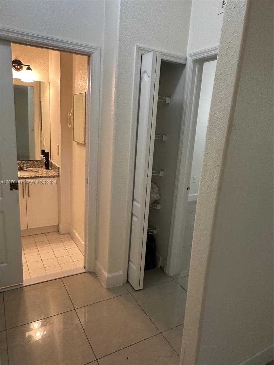 2551 SE 16th Ter # 103, Homestead, FL 33035 photo 2