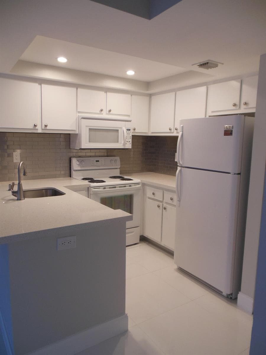 728 Executive Center Drive # 31, West Palm Beach, FL 33401 photo 3