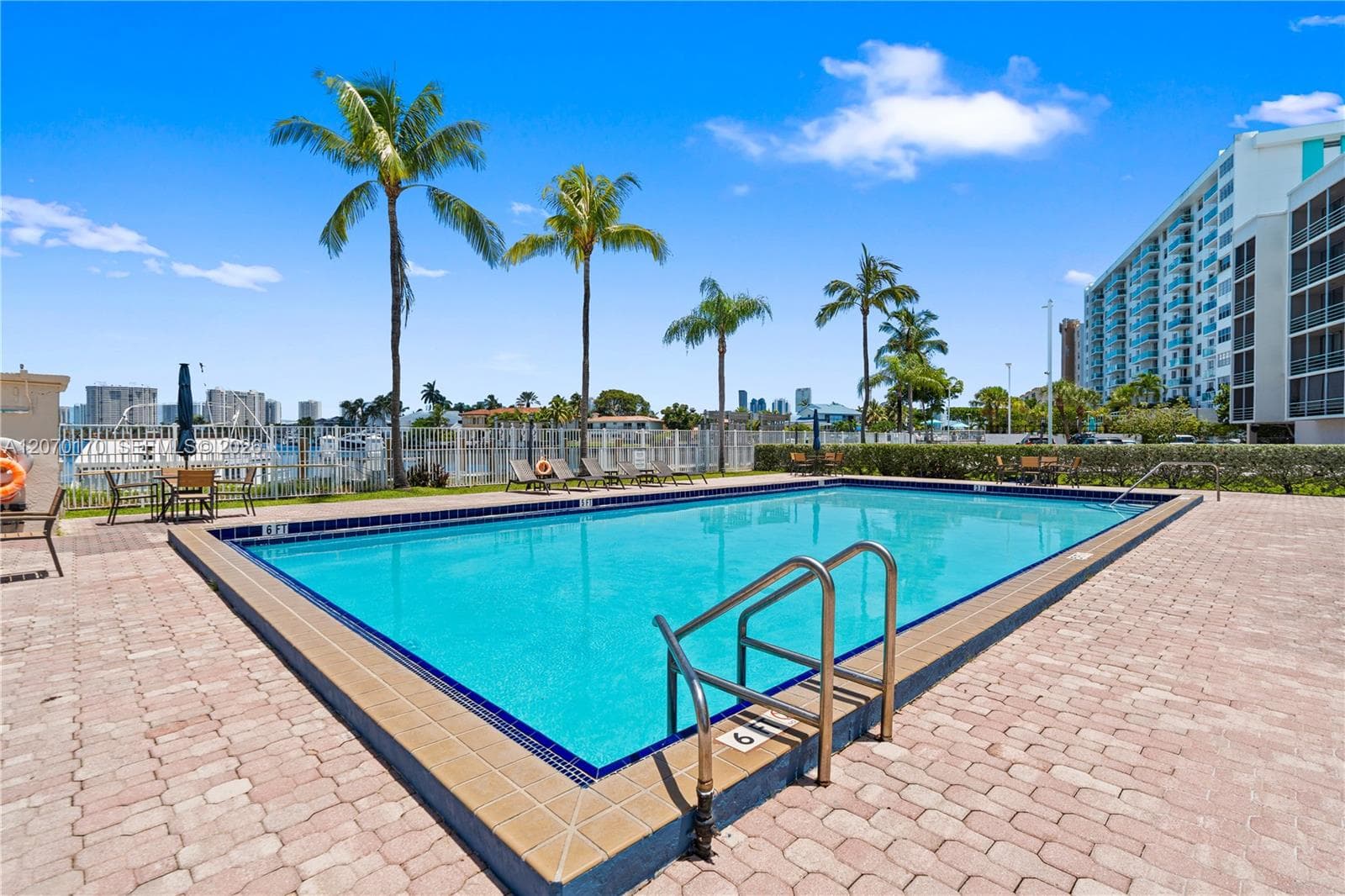 2821 N Miami Beach Blvd # 4F, North Miami Beach, FL 33160 photo 3