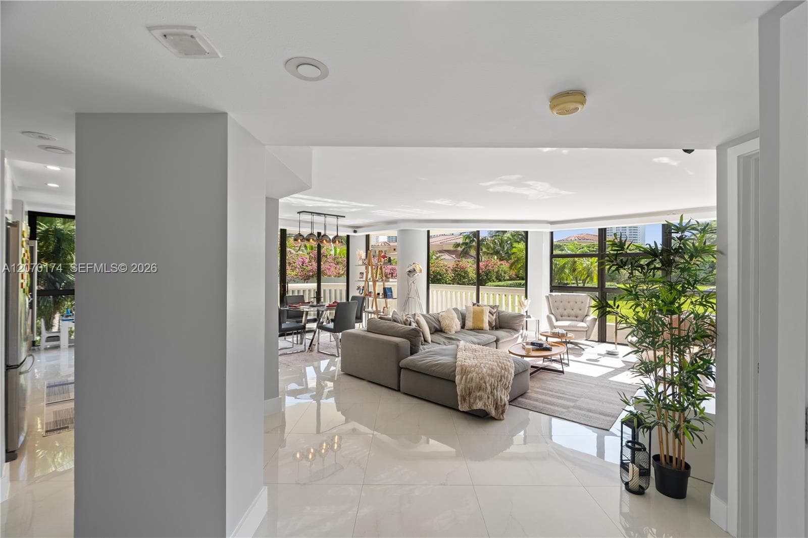 1000 W Island Blvd # 202, Aventura, FL 33160 photo 4