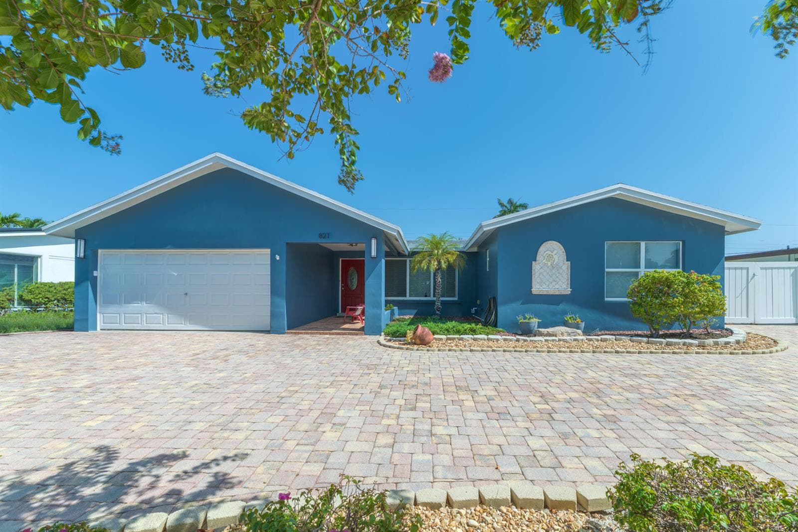 821 SE 16th Street, Deerfield Beach, FL 33441 photo 2