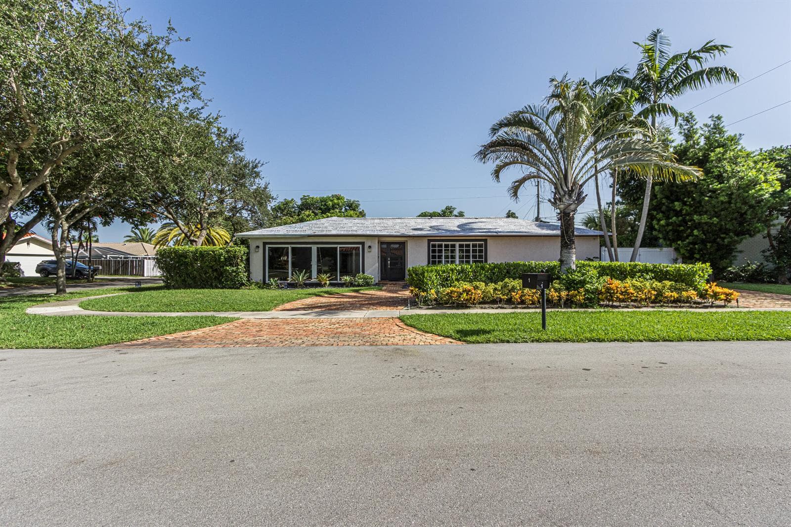 1 Tam O Shanter Lane, Boca Raton, FL 33431 photo 2