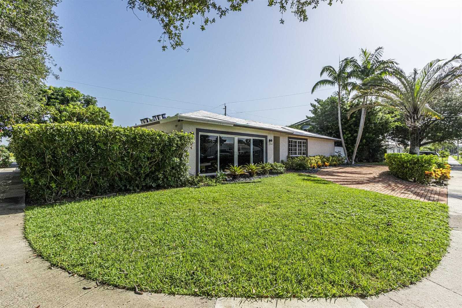 1 Tam O Shanter Lane, Boca Raton, FL 33431 photo 5