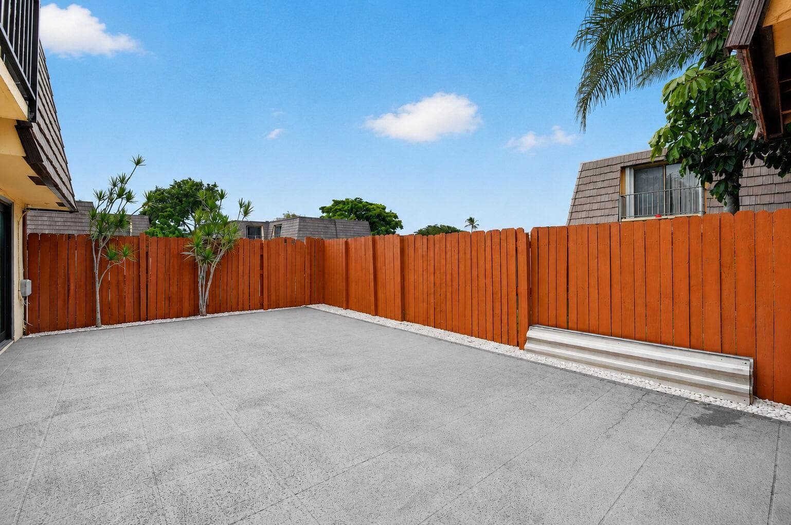 744 SPRINGDALE Circle, Palm Springs, FL 33461 photo 5