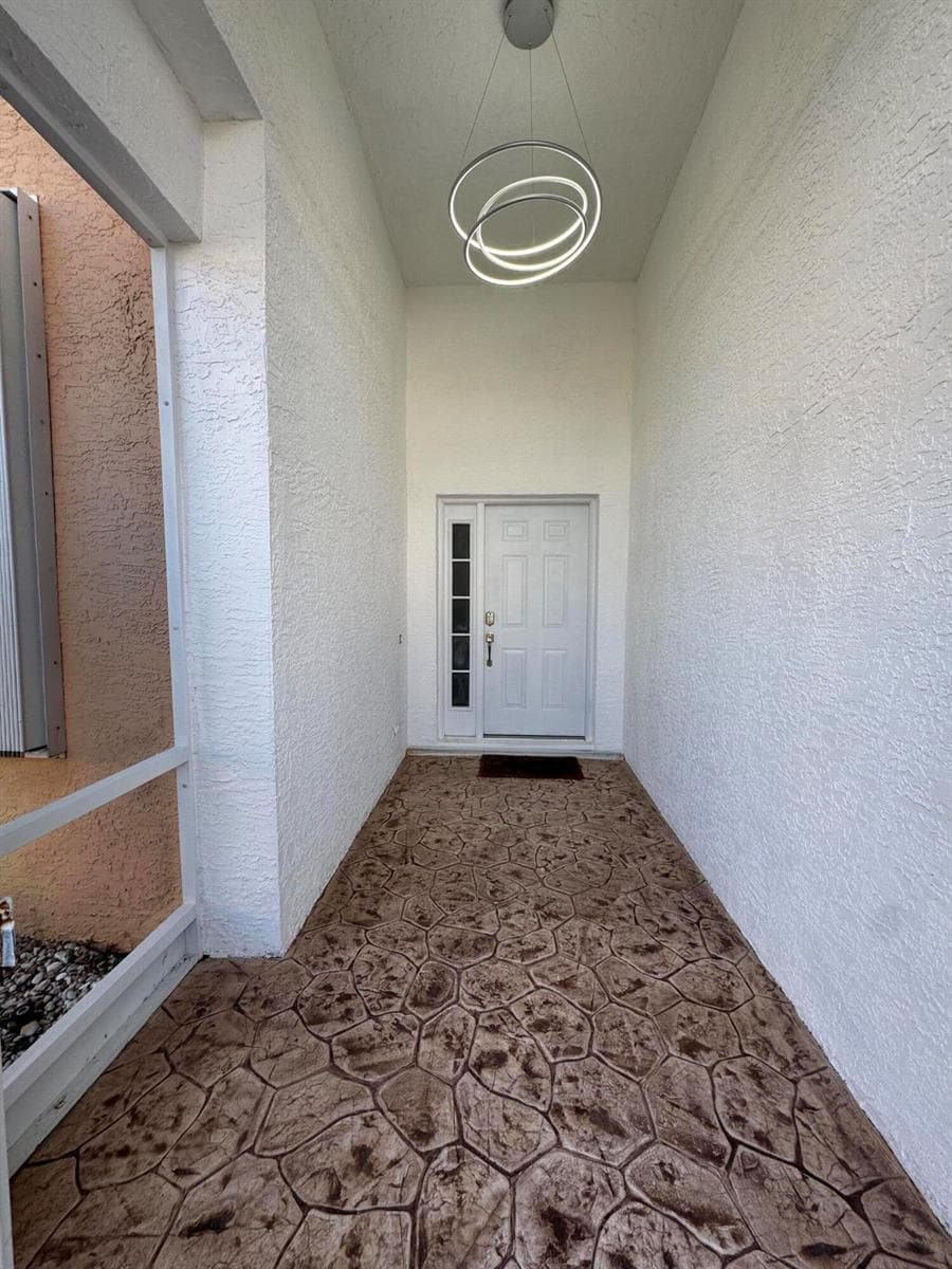 822 NW SORRENTO Lane, Port St. Lucie, FL 34986 photo 4