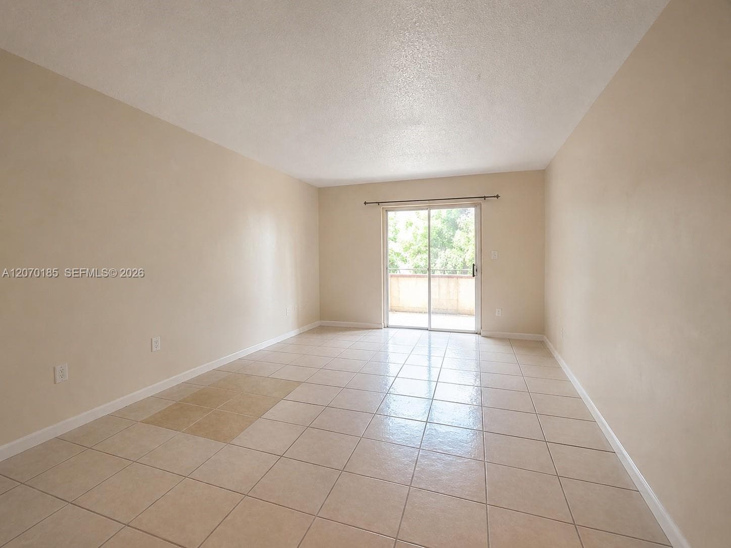 3700 NW 21st St # 206, Lauderdale Lakes, FL 33311 photo 5