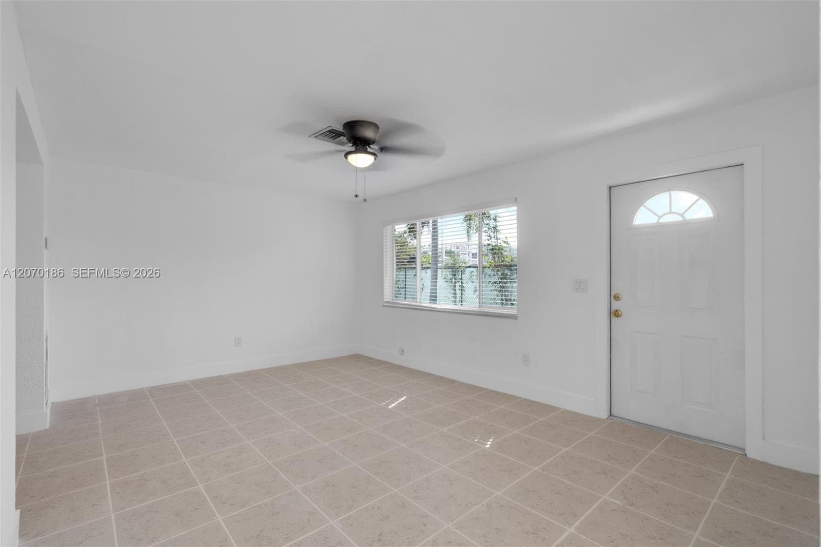 124 SE 2nd Ter # 1-2, Hallandale Beach, FL 33009 photo 5