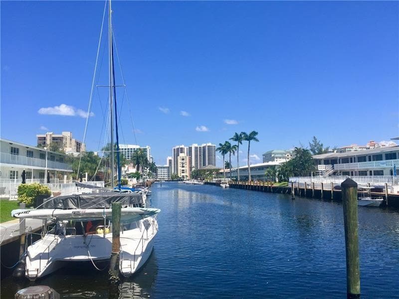 3220 Bayview Drive NE # 102, Fort Lauderdale, FL 33306