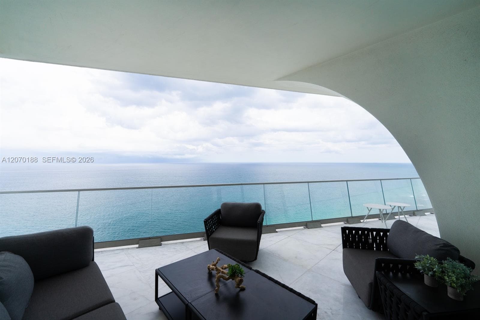 16901 Collins Ave # 4201, Sunny Isles Beach, FL 33160