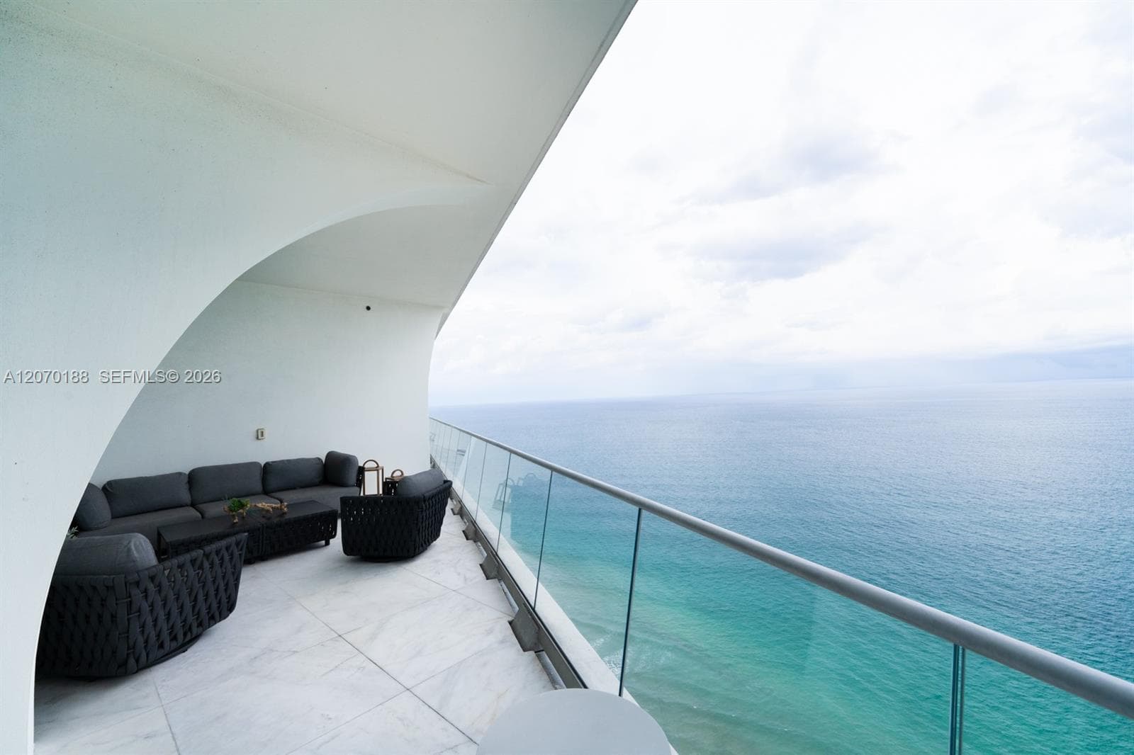 16901 Collins Ave # 4201, Sunny Isles Beach, FL 33160 photo 4