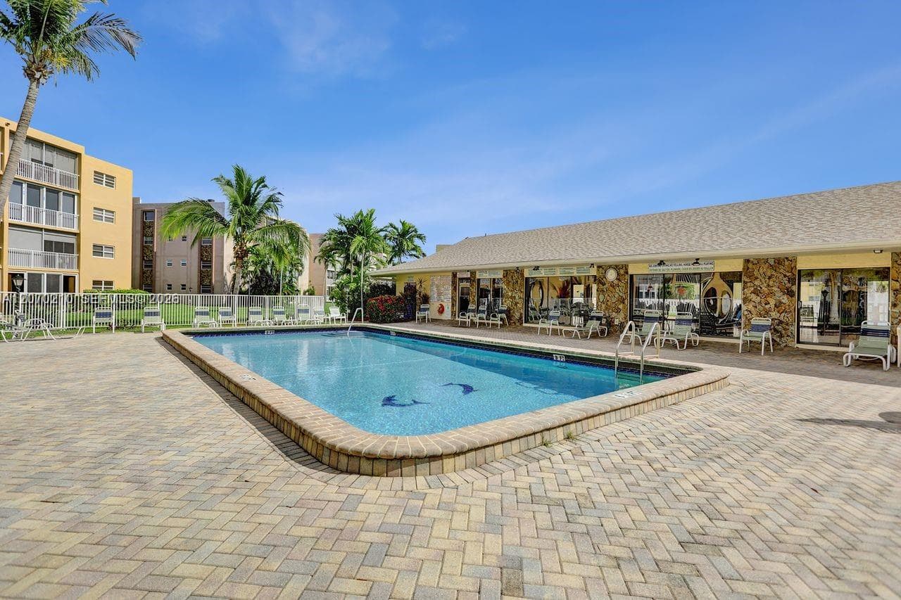 325 SE 11th Ter # 107, Dania Beach, FL 33004 photo 2