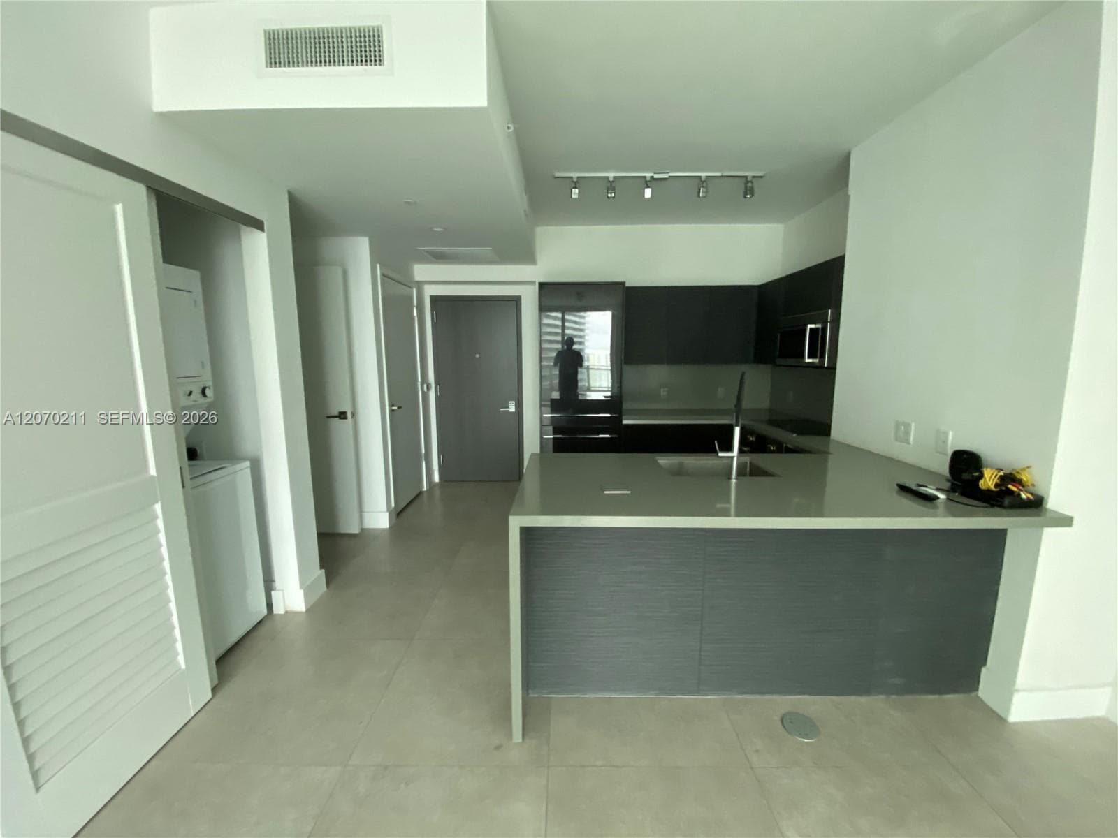 1080 Brickell Ave # 2505, Miami, FL 33131 photo 2