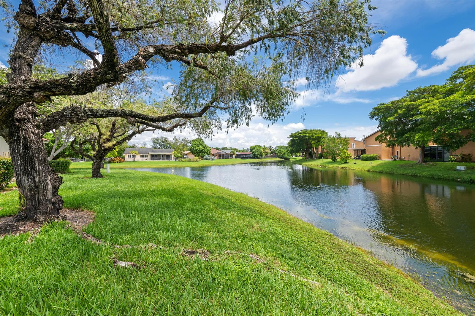 8211 NW 70th Street, Tamarac, FL 33321 photo 5