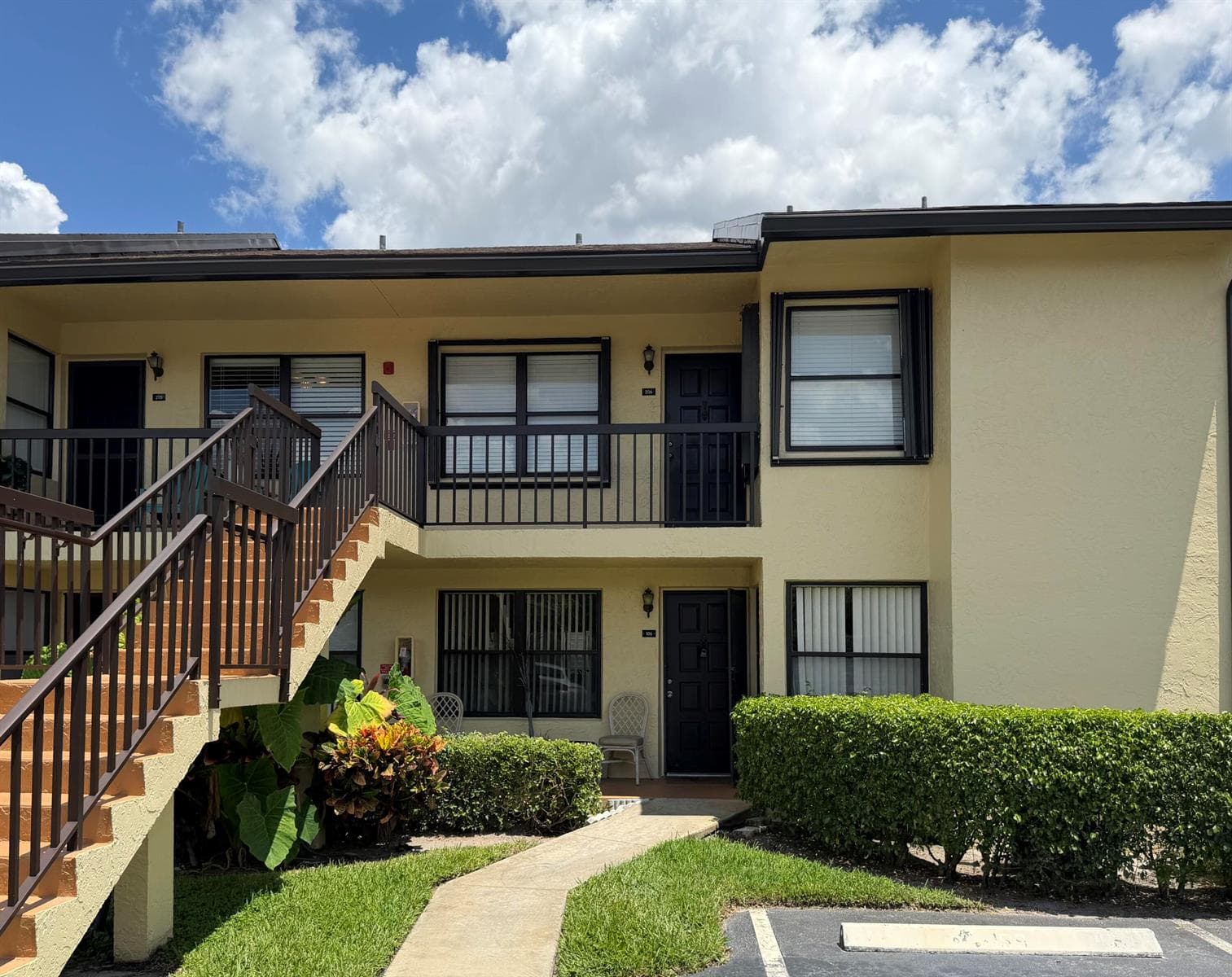 4692 Lucerne Lakes Boulevard E # 106, Lake Worth, FL 33467 photo 2