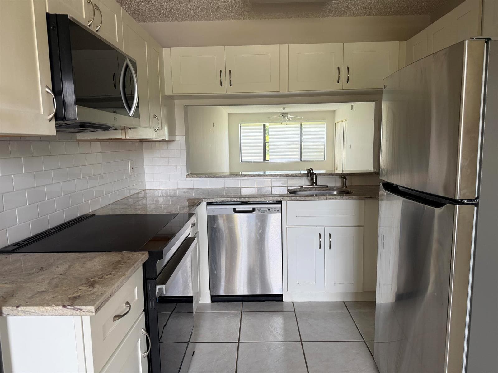 4692 Lucerne Lakes Boulevard E # 106, Lake Worth, FL 33467 photo 5
