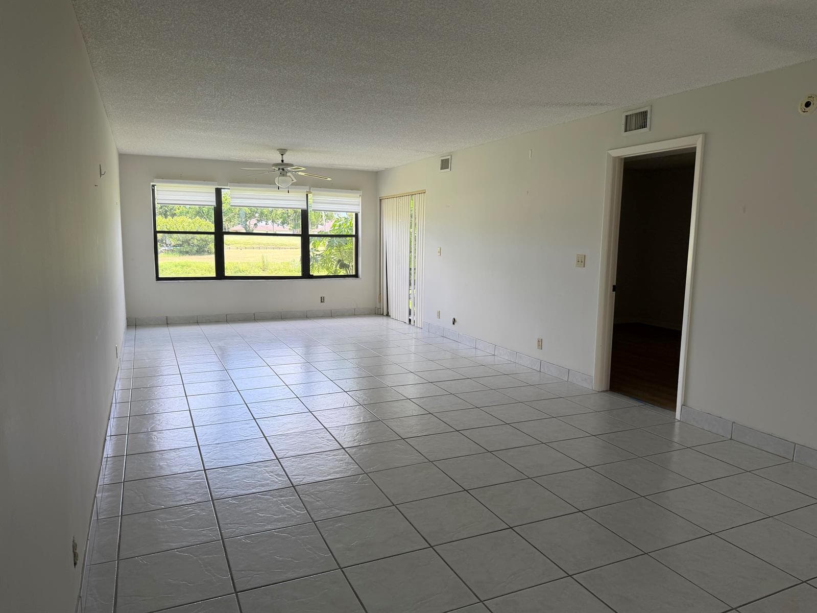 4692 Lucerne Lakes Boulevard E # 106, Lake Worth, FL 33467 photo 4
