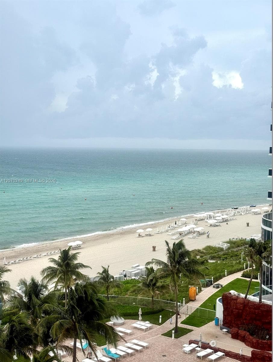 18201 Collins Ave # 908, Sunny Isles Beach, FL 33160