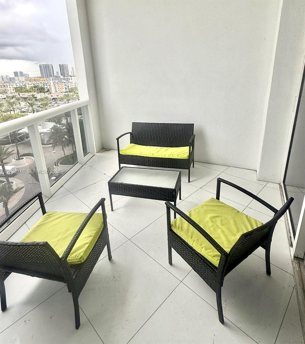 18201 Collins Ave # 908, Sunny Isles Beach, FL 33160 photo 5