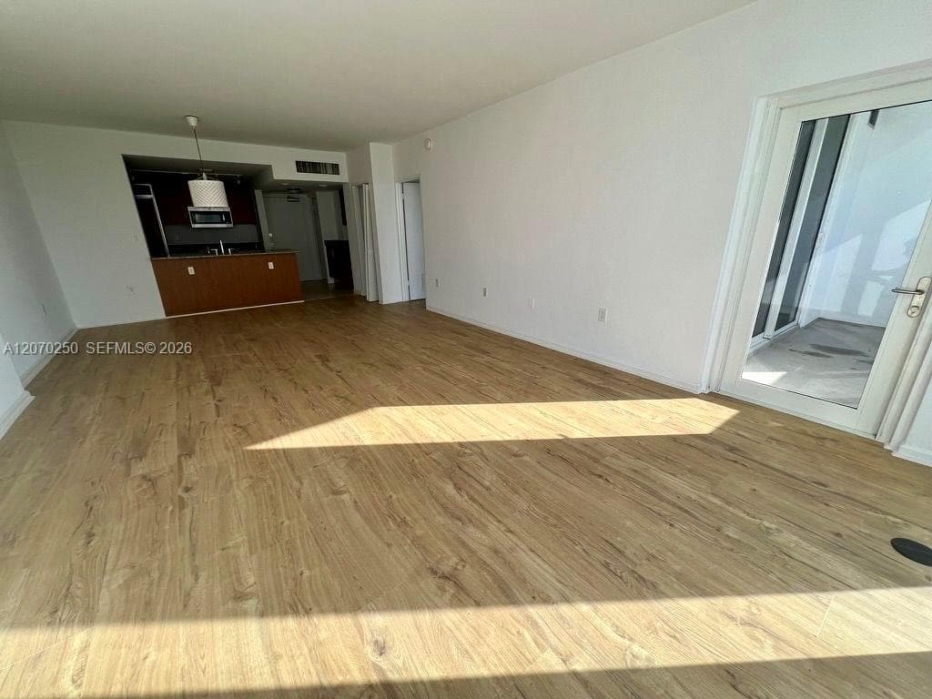 10275 Collins Ave # 415, Bal Harbour, FL 33154 photo 4