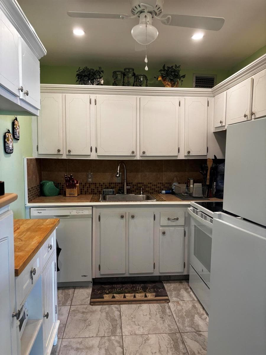310 CHATHAM O # 310, West Palm Beach, FL 33417