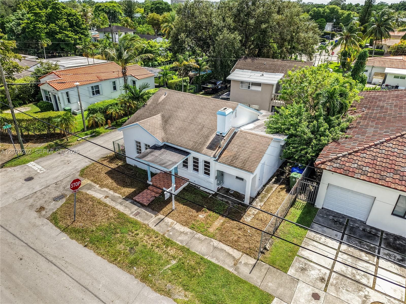 2100 SW 25th St, Miami, FL 33133 photo 4