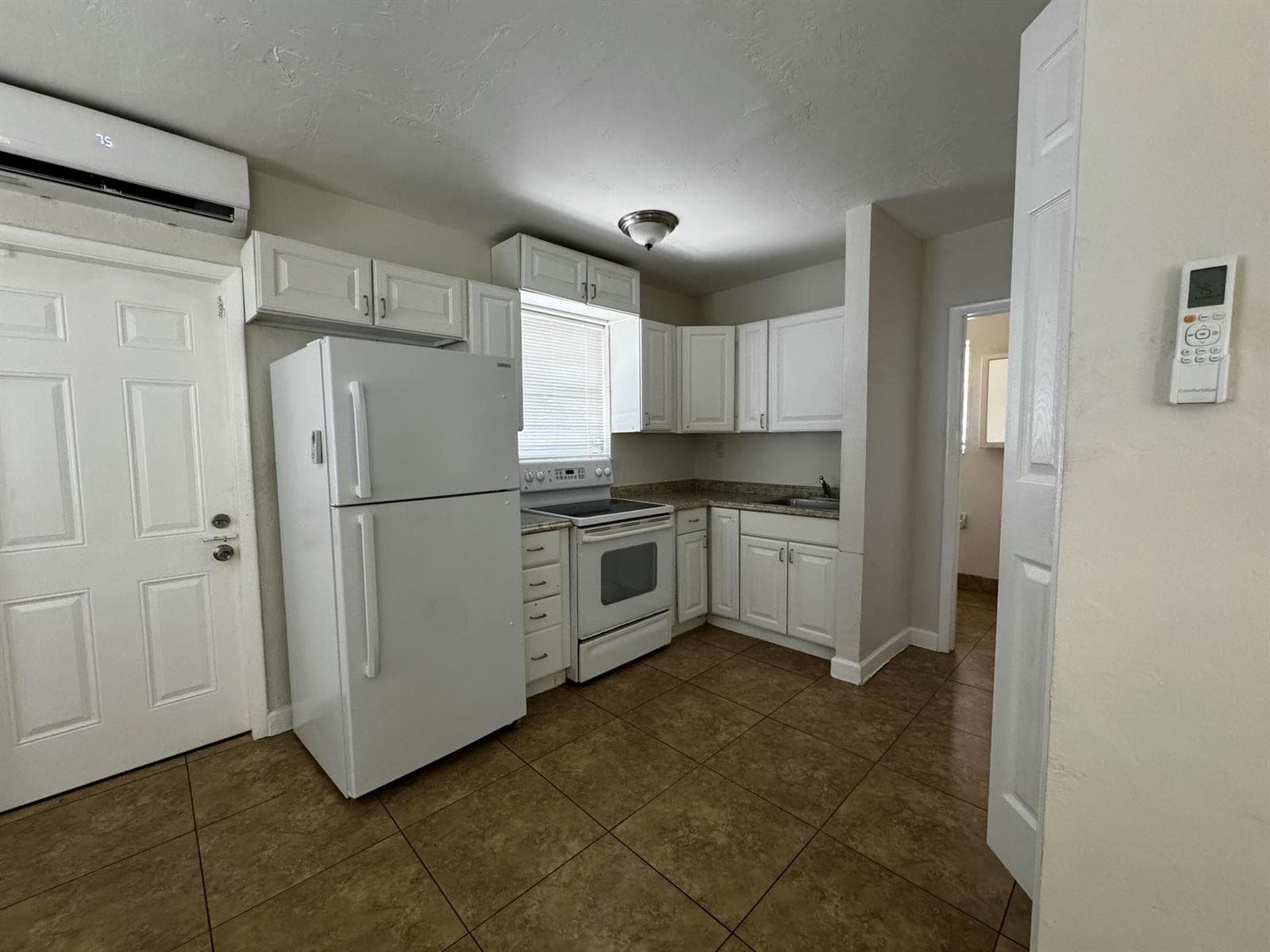 1681 NE 51ST Court, Pompano Beach, FL 33064 photo 4