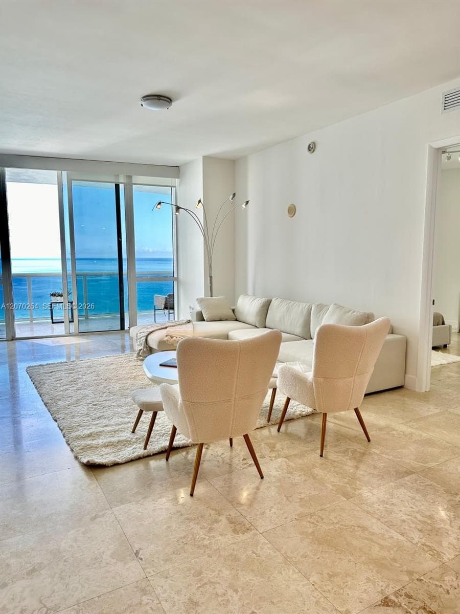 15811 Collins Ave # 2103, Sunny Isles Beach, FL 33160 photo 2