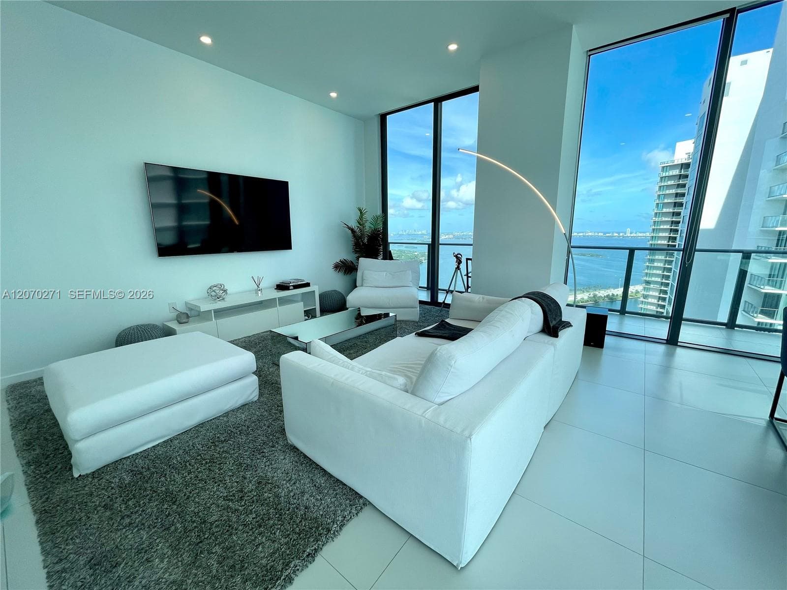 501 NE 31st St # PH4403, Miami, FL 33137 photo 3