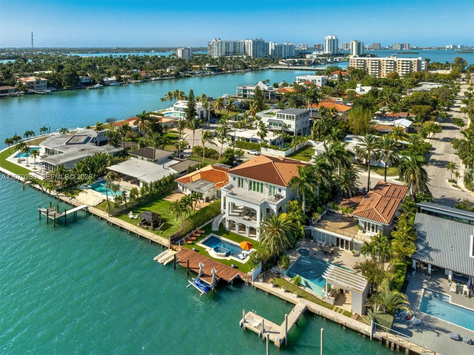 1460 S Treasure Dr, North Bay Village, FL 33141 photo 5