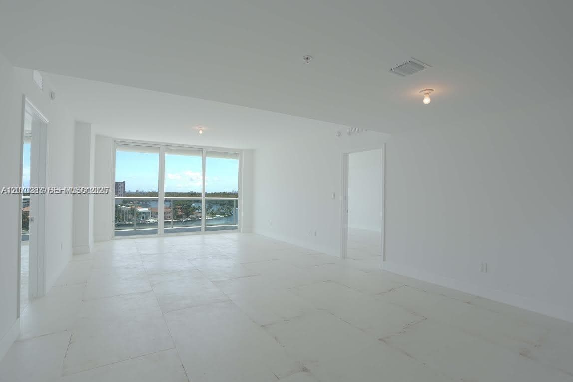 400 Sunny Isles Blvd # 806, Sunny Isles Beach, FL 33160 photo 2