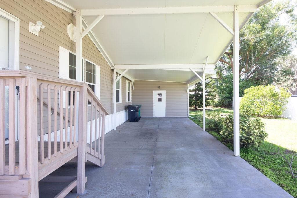 2208 SE 38TH Trail, Okeechobee, FL 34974 photo 2
