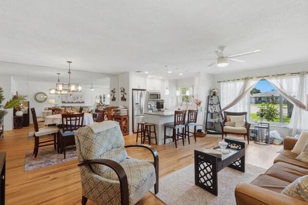 832 High Point Drive W # B, Delray Beach, FL 33445 photo 4
