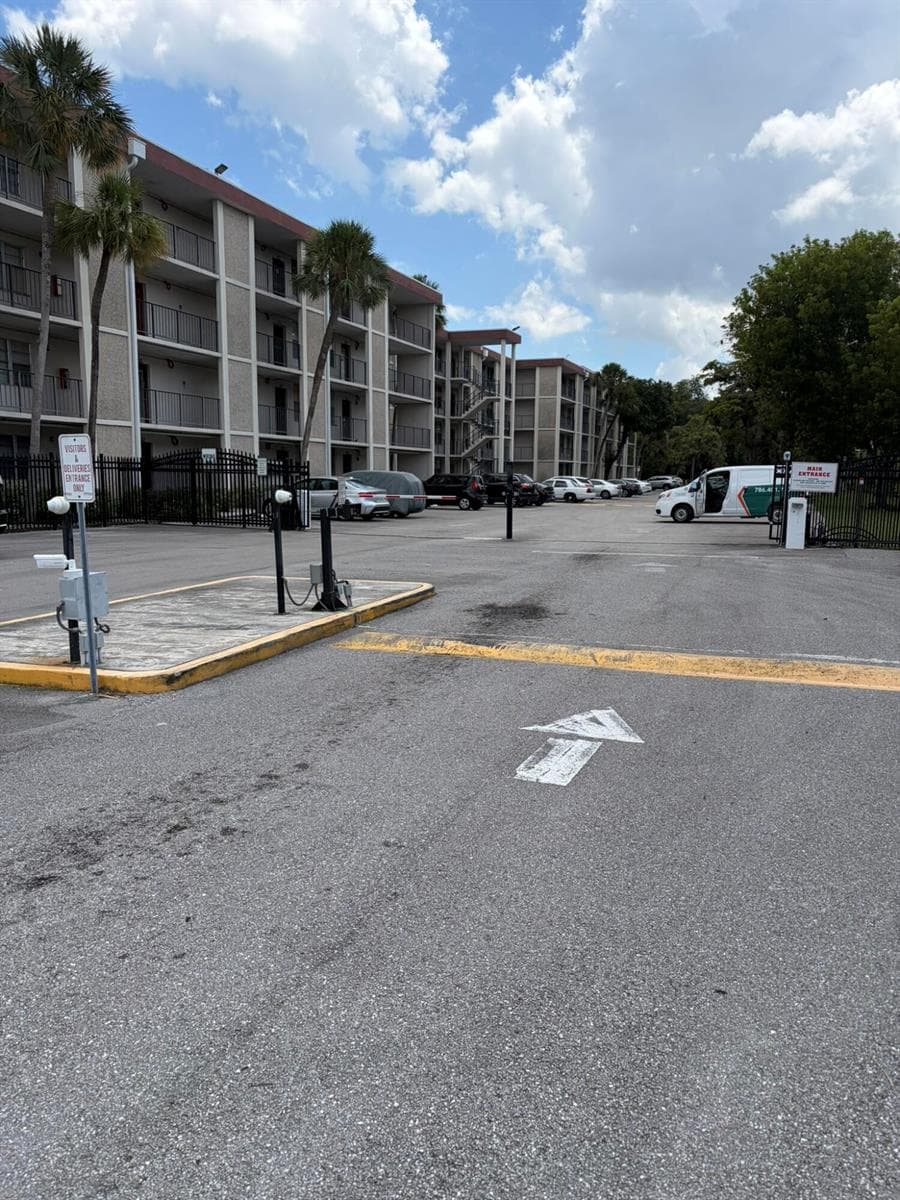 2649 NW 48th Terrace # 340, Lauderdale Lakes, FL 33313 photo 2