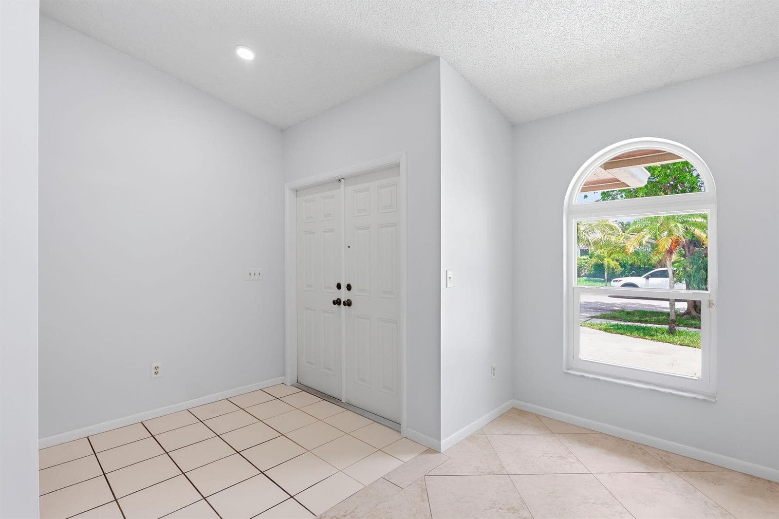 2171 NW 76th Avenue, Margate, FL 33063 photo 4