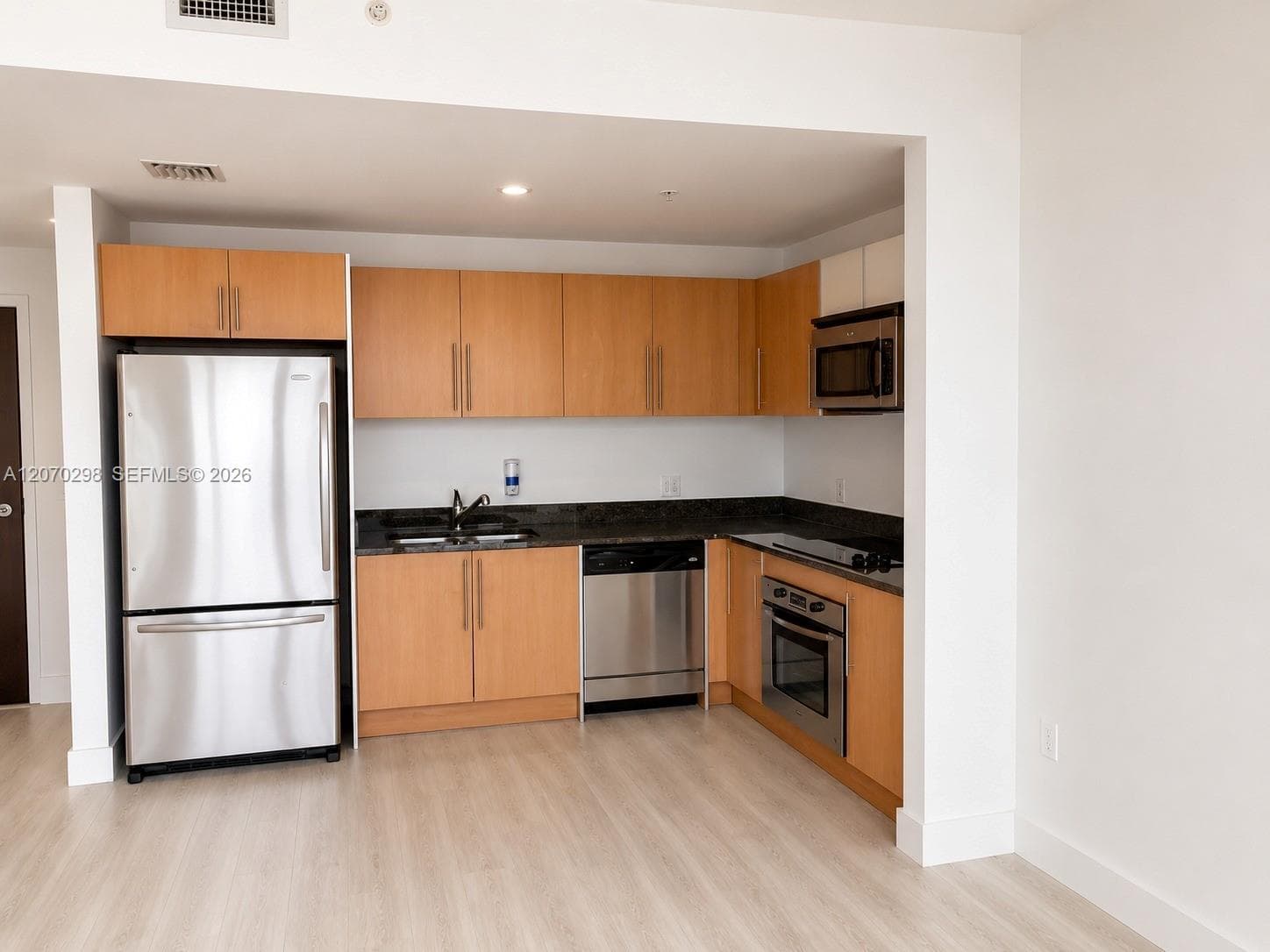 300 S BISCAYNE BL # 2503, Miami, FL 33131 photo 2