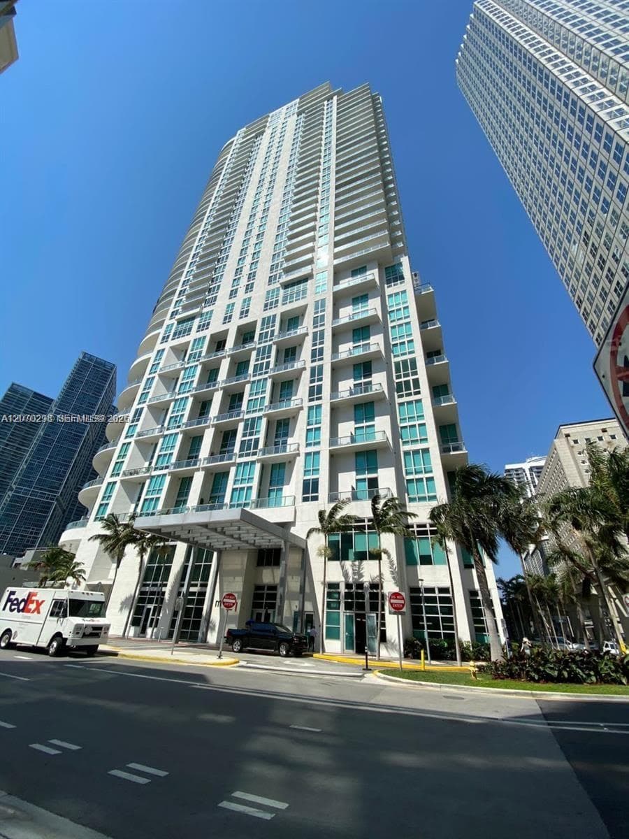 300 S BISCAYNE BL # 2503, Miami, FL 33131