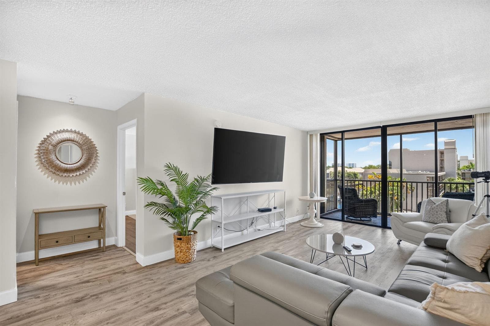4 Royal Palm Way # 403, Boca Raton, FL 33432