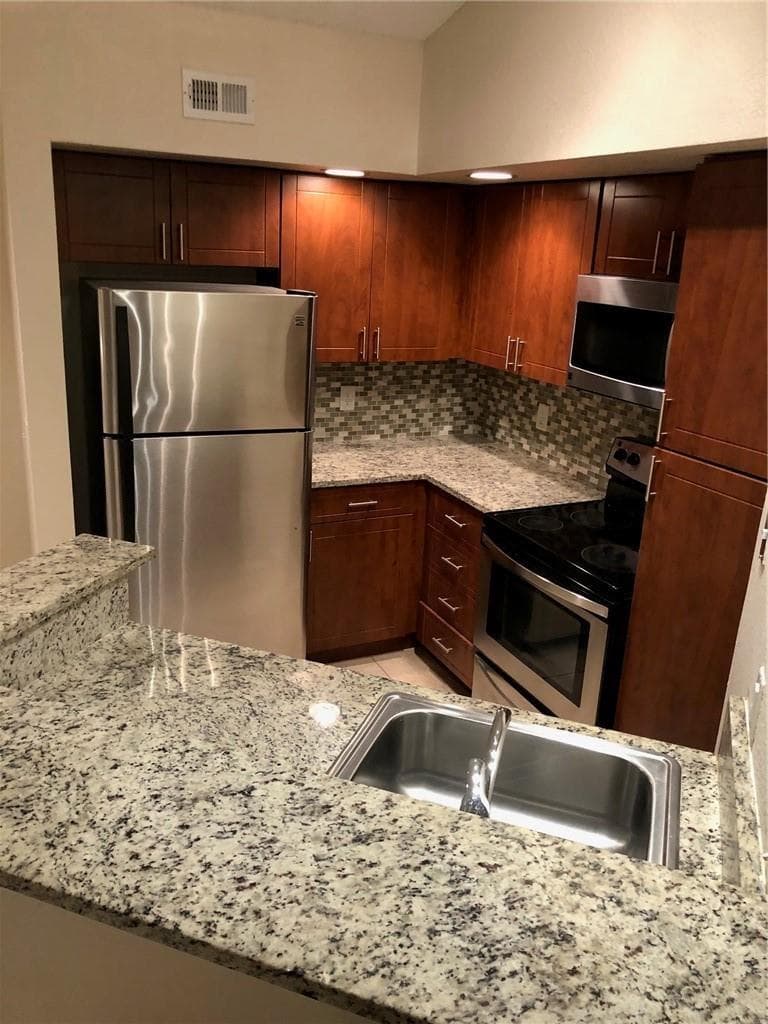 12400 Vista Isles Drive # 1421, Sunrise, FL 33325 photo 2
