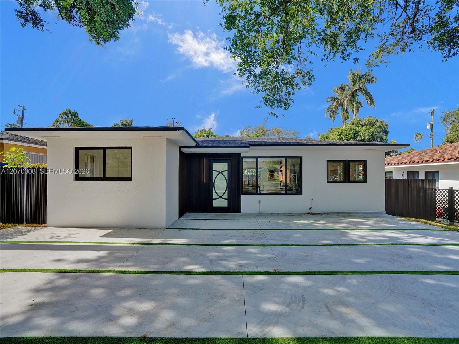 2380 NE 184th Ter, North Miami Beach, FL 33160 photo 2