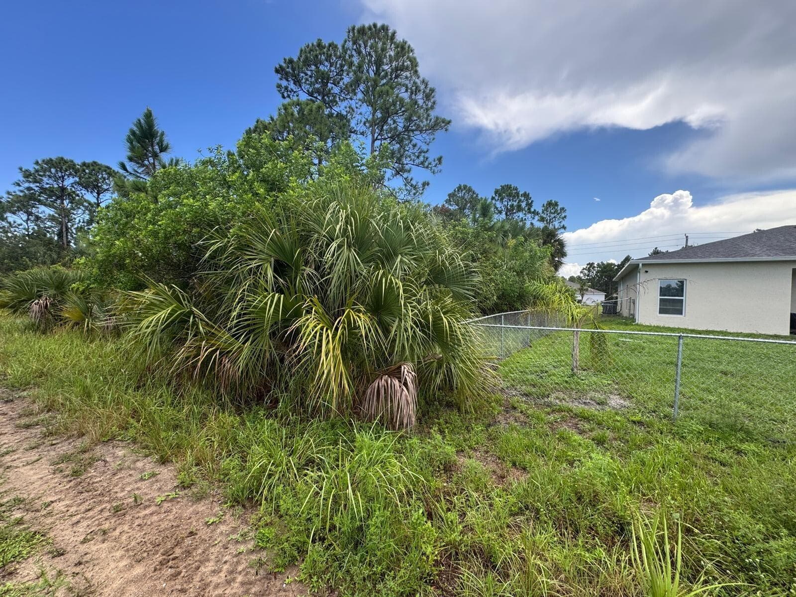 527 PAIGO Street SE, Palm Bay, FL 32909 photo 3