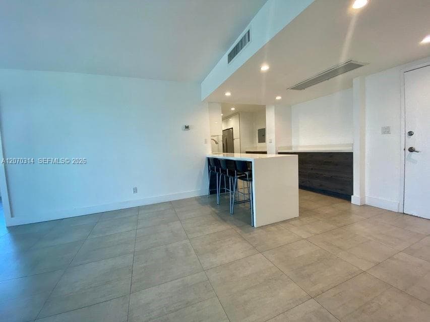 5401 Collins Ave # 620, Miami Beach, FL 33140 photo 3