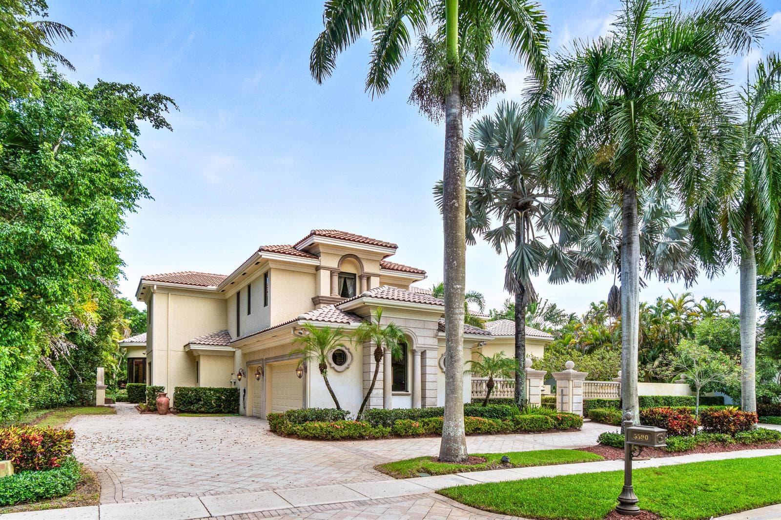 5590 Vintage Oaks Terrace, Delray Beach, FL 33484 photo 2
