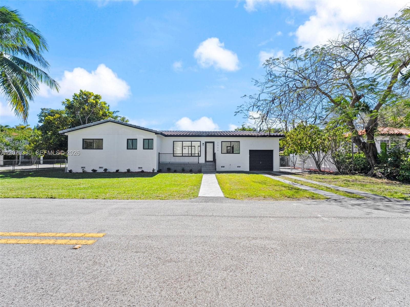 2500 SW 23rd Ter, Miami, FL 33145 photo 2