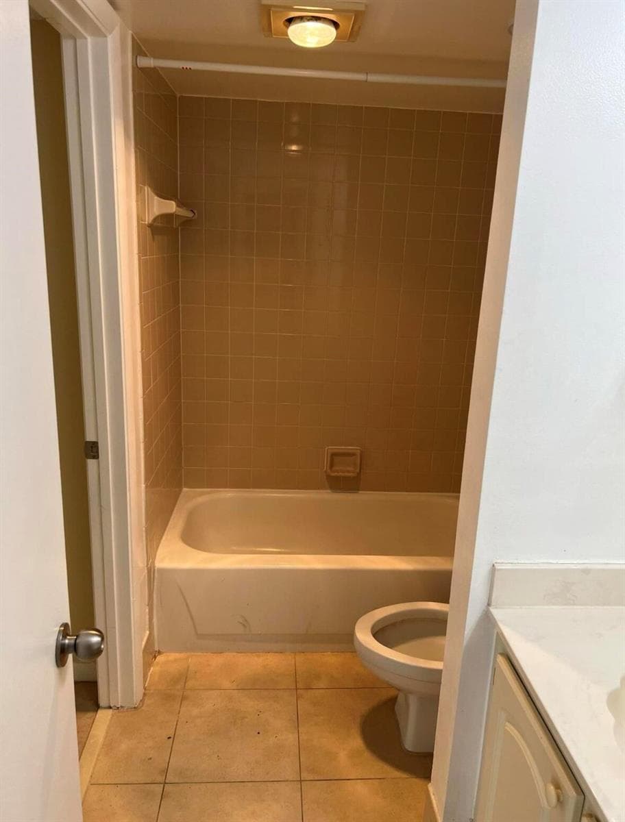 1256 S Military Trail # 911, Deerfield Beach, FL 33442 photo 4