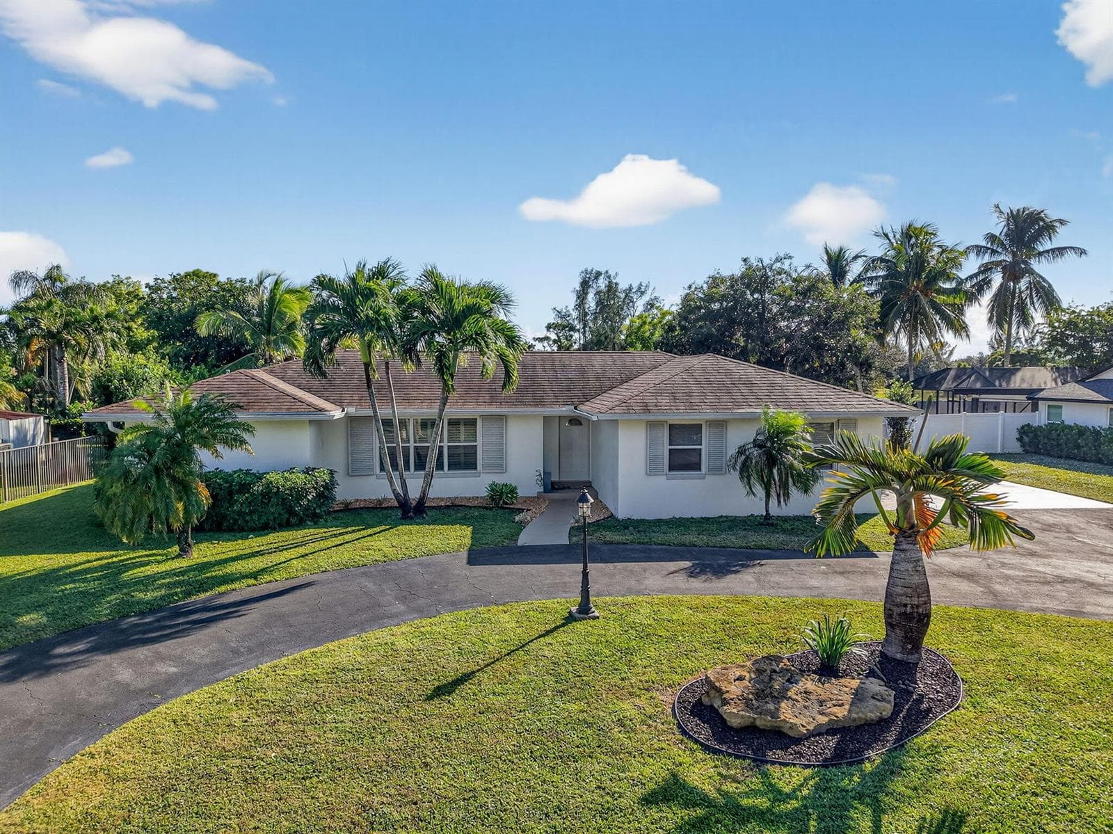 4690 PALO VERDE Drive, Boynton Beach, FL 33436 photo 2