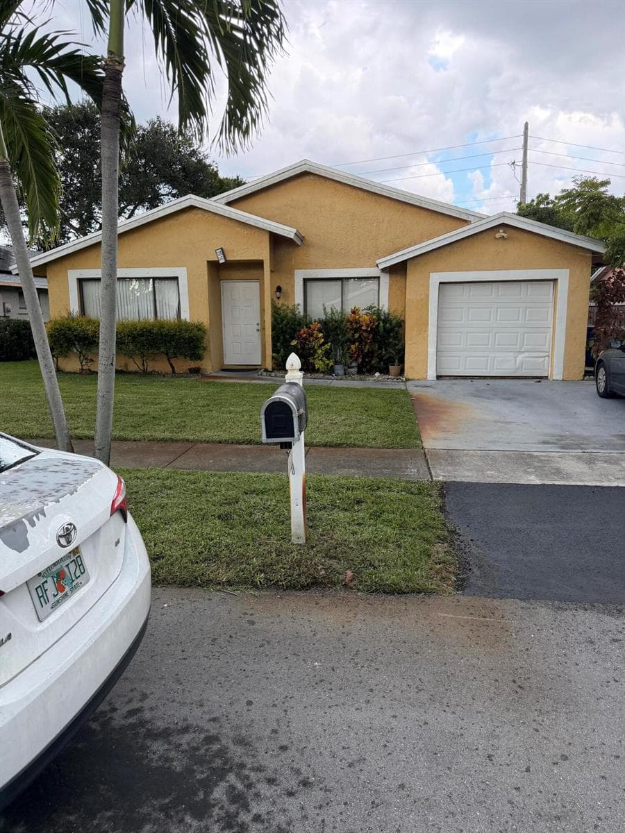 9616 NW 49TH Street, Sunrise, FL 33351 photo 2